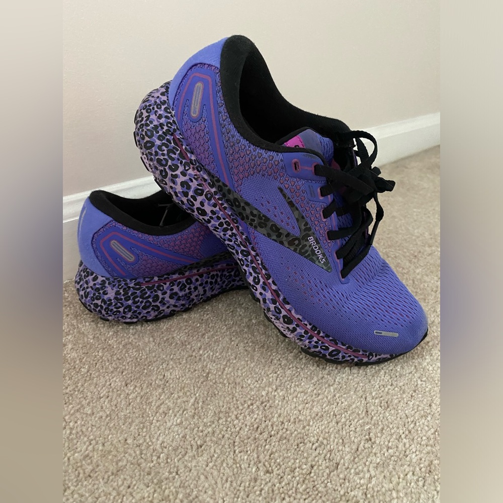 Women’s Brooks Athletic Shoes